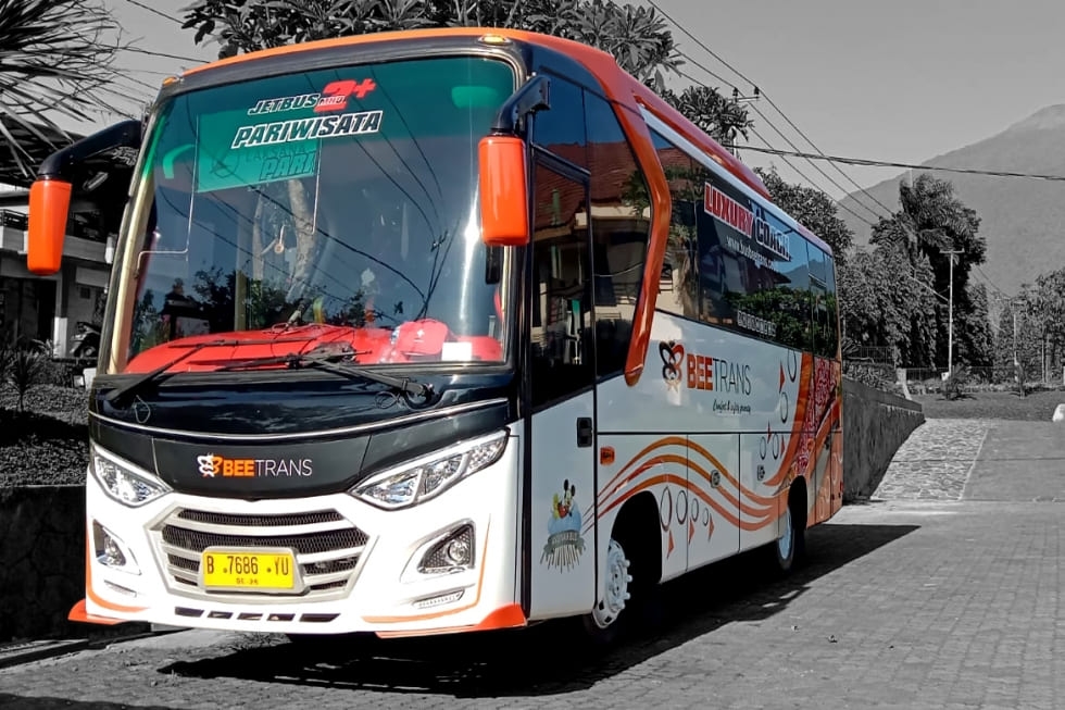 Medium Bus Jetbus 2+ - Sewa Bus Pariwisata Beetrans